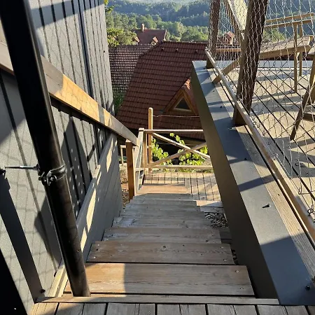 Glamping In A Wine Barrel - With A View Of Apartmán Lublaň