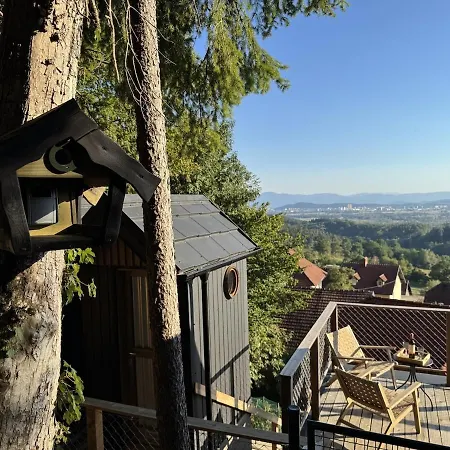 Apartma Glamping In A Wine Barrel - With A View Of Ljubljana