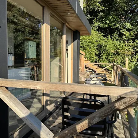 Glamping In A Wine Barrel - With A View Of Apartmán Lublaň