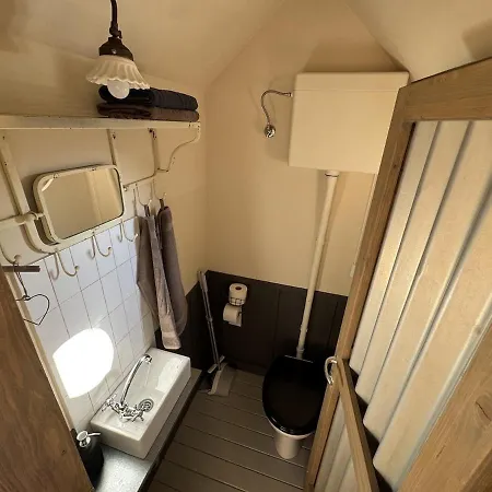 Apartma Glamping In A Wine Barrel - With A View Of