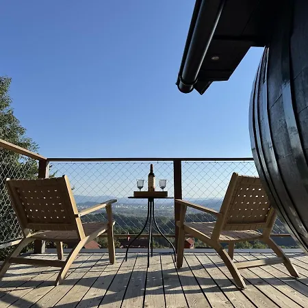 Glamping In A Wine Barrel - With A View Of Apartmán *