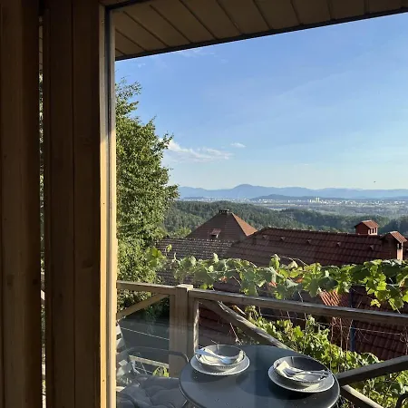 Glamping In A Wine Barrel - With A View Of Apartma